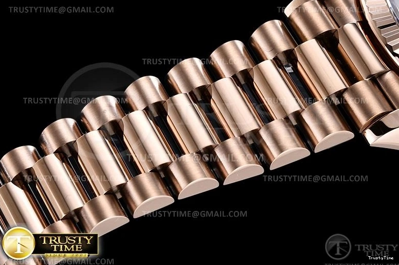 0310 RDD0219G – DayDate 36mm Practical 693